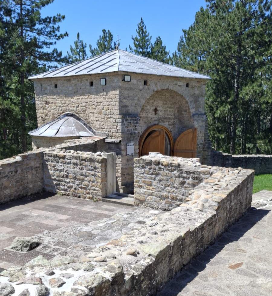 Djurdjevi Stupovi